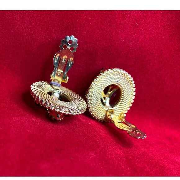 Rich Red Marquis shaped, Faceted Rhinestone Earrings - Picture 6 of 6